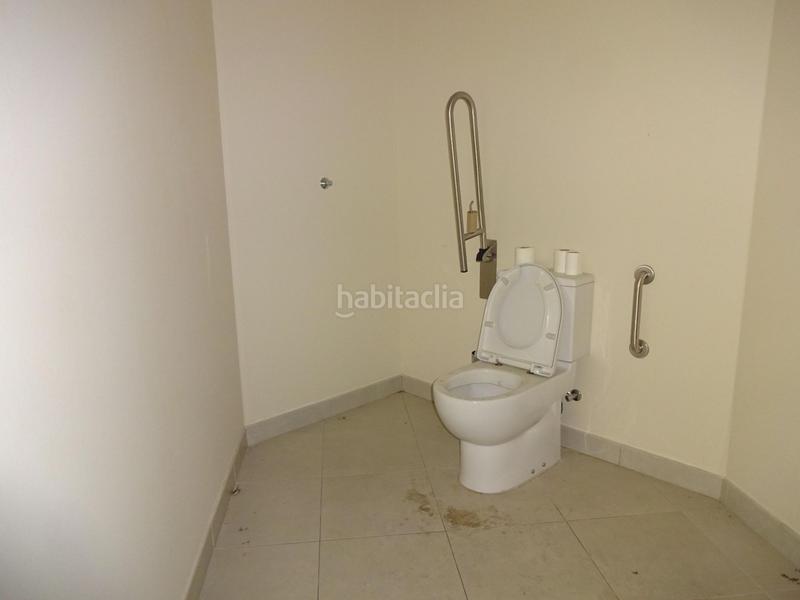 Foto ed897181-e328-4781-9c55-1240d91025fe. Alquiler local comercial local esquinero !!!! en Cirera Mataró