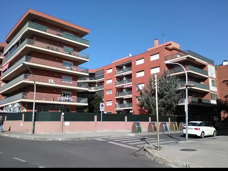 Foto cb89046b-340d-40d8-8192-ca52afaafa76. Pis amb piscina a Les Pinedes Vilassar de Mar