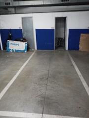 Aparcament cotxe a Rocafonda. Parking con trastero !!!
