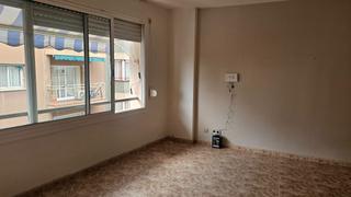 Piso en Rocafonda. Opción de financiación al 100