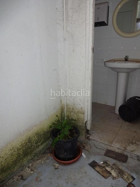 Foto aeb788eb-cea6-4ede-aac5-5bbf463ddcd7. Local commercial dans Rocafonda Mataró