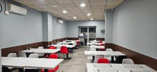 Traspàs Local Comercial a Cerdanyola Sud. Bar  restaurante en traspaso !!!!