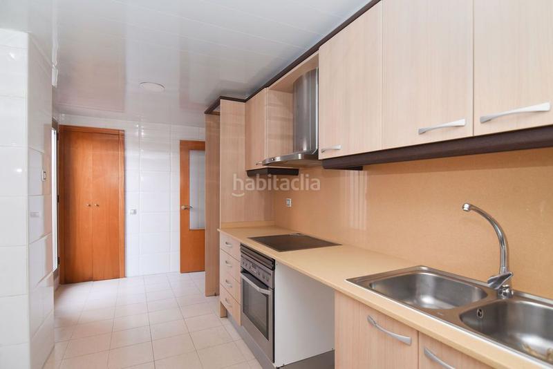 Foto 7963822c-217d-45f7-aa45-37179404f5ad. Flat with pool in Via Europa - Parc Central Mataró