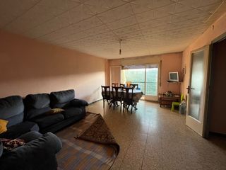 Dachwohnung in Rocafonda. Ático de 5 habitaciones para reformar !!!!