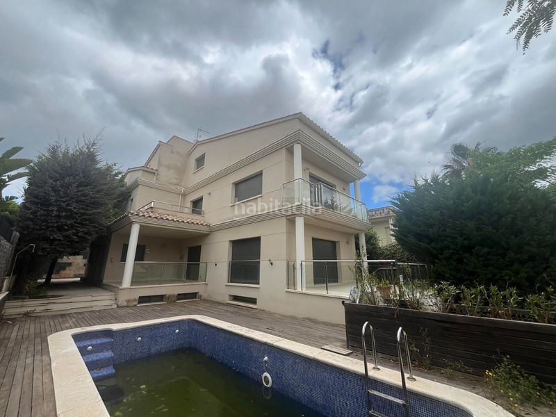 Foto 08267217-a72f-485c-921b-550d60876fbb. Casa amb calefacció piscina a Vilassar de Dalt
