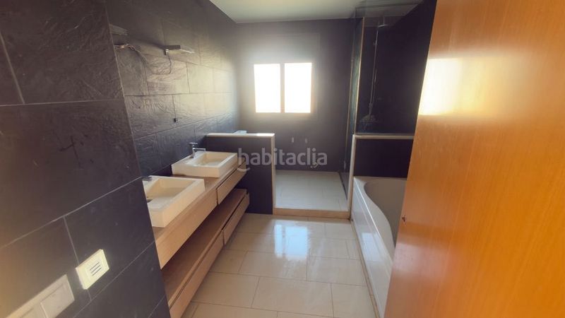 Foto 8a0a0e3f-f590-4827-84c2-a104d4819ad1. Casa amb piscina a Vilassar de Dalt