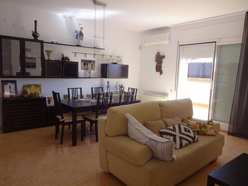 Foto c37f7579-2f1f-4e00-88b2-3b9ca8d2755e. Casa amb calefacció a Vista Alegre Mataró