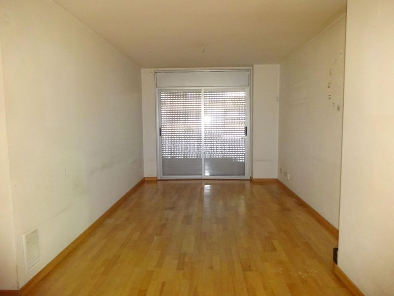 Foto 75b95aef-9c7f-4af9-872c-eb5cabe7ac05. Piso  con parking !!! en Via Europa - Parc Central Mataró
