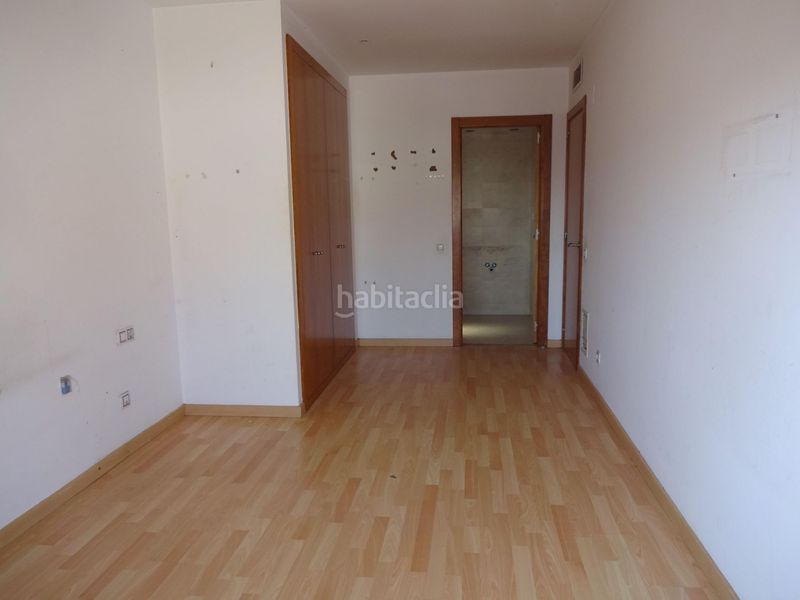 Foto e1aa1477-1a15-4ebb-8bc3-68fb643dfcb5. Pis amb calefacció piscina a Via Europa - Parc Central Mataró