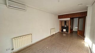 Pis a El Castillo - San Roque - El Carmen. Se vende piso en molina de segura