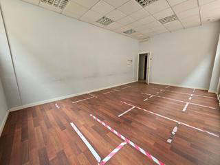 Locale commerciale in Centro. Se vende local en molina de segura