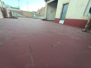 Casa a El Castillo - San Roque - El Carmen. Se vende casa con garaje en molina de segura