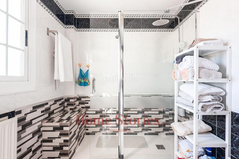 Foto c5cbeddc-cc3f-45c1-a0ff-55a6628b8b73. Chalet avec chauffage parking piscine dans La Cañada Paterna