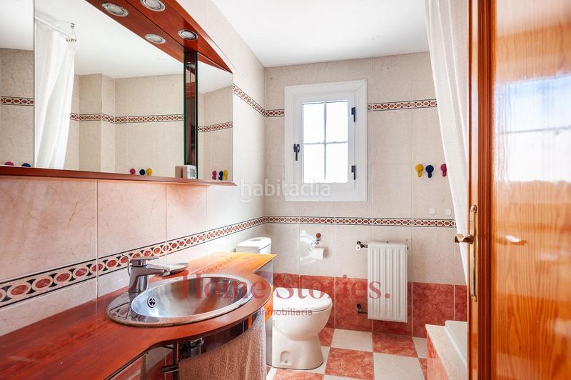 Foto ec3cb0ad-2dd0-4d46-88e3-c5a61b4cb13d. Chalet avec chauffage parking piscine dans La Cañada Paterna