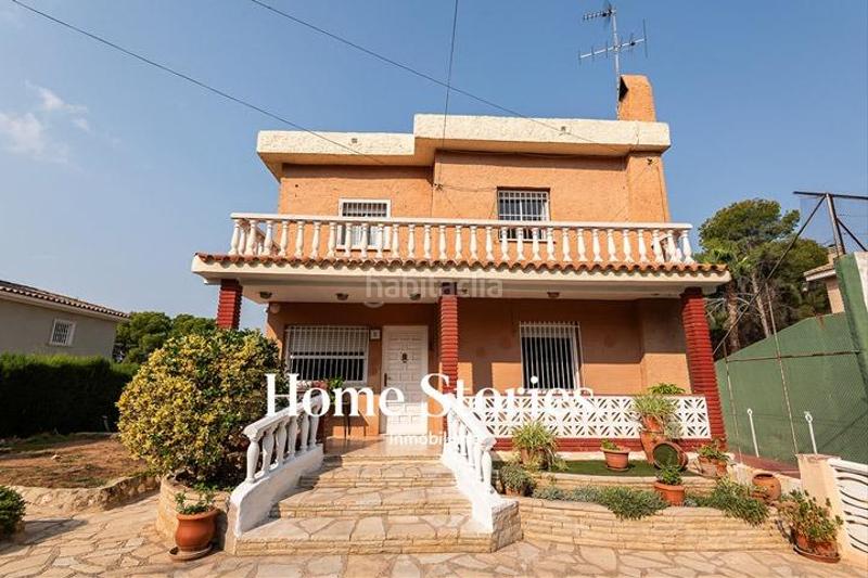 Foto 5236940a-37d6-4568-a55b-b4f0467e3f49. Chalet con riscaldamento parcheggio piscina in La Cañada Paterna