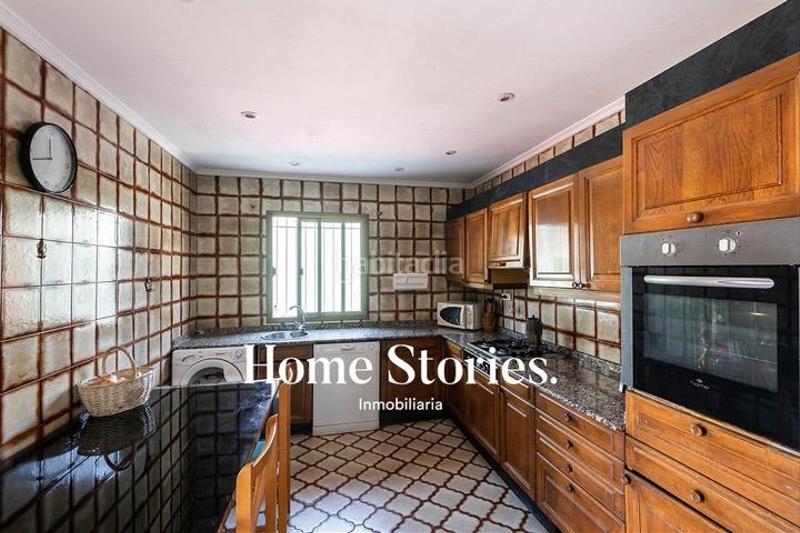 Foto 8dfbc675-f8bc-4450-885f-18d05f33c205. Chalet con riscaldamento parcheggio piscina in La Cañada Paterna