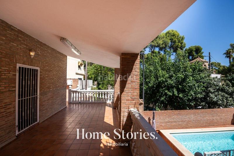 Foto cecdfdd7-bd8b-4a11-86cf-6aca9527a9f6. Casa en Zona Avenida Alta - Auditorio Torrent