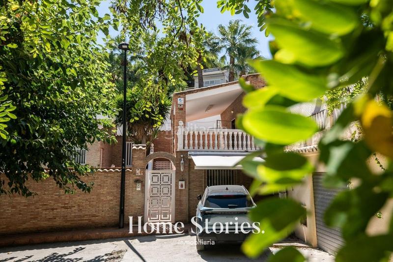 Foto e0132dcc-3780-4e24-8a5e-ee9aa4442cb4. Casa en Zona Avenida Alta - Auditorio Torrent