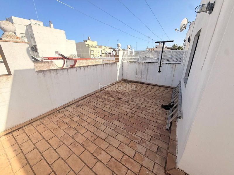 Foto 18aa70ee-f882-4037-8ab5-bb0d9f5cda0f. Casa adossada a Centro Ciudad San Fernando