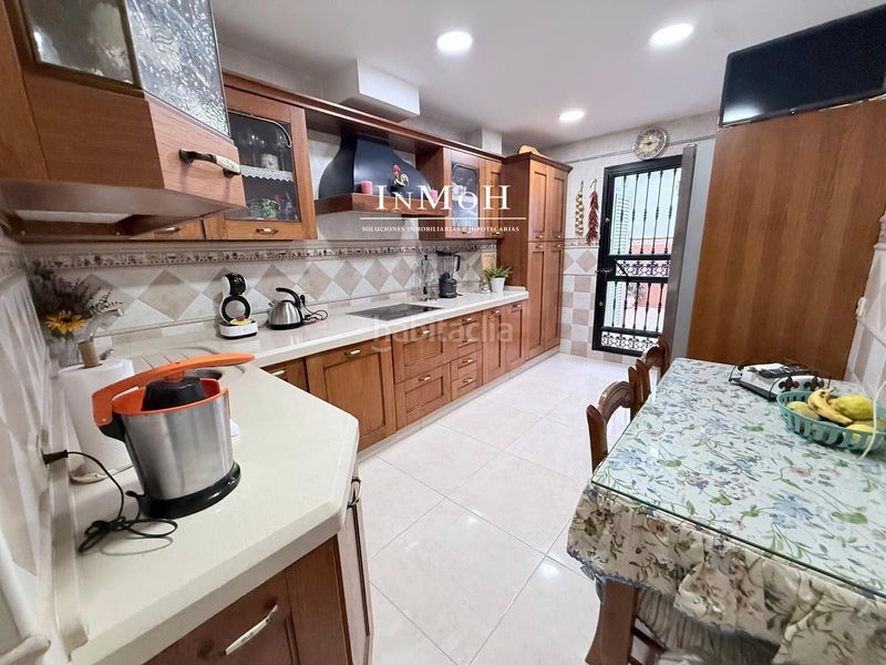 Foto 750fbc7c-33f3-4107-ae57-264b13262e11. Casa adossada a Centro Ciudad San Fernando