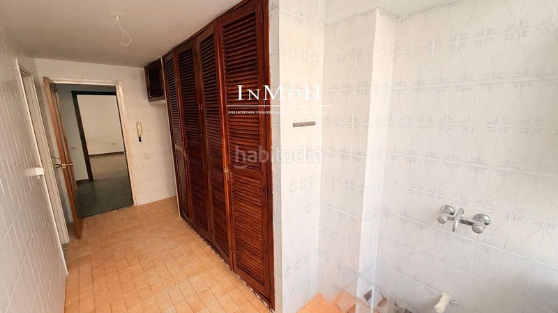 Foto b7c75a79-0a7f-4fc7-afa0-4615e2e598d6. Piso  zona ayuntamiento 4 dormitorios y 2 baños en San Fernando