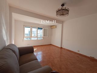 Appartamento en Paseo Mar�timo - San Jos� - La Laguna. Piso en zona avenida de 4 dormitorios y 2 ba�os