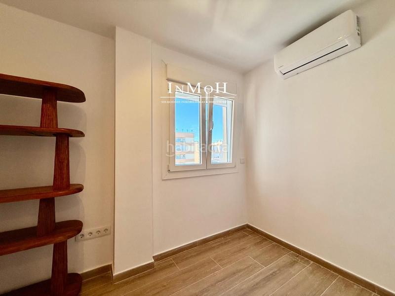 Foto bb70a758-4d58-49bd-b2f9-9c3f1deec412. Appartamento in Paseo Marítimo - San José - La Laguna Cádiz