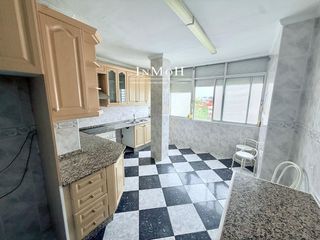 Appartamento en Astilleros - La Paz  - Loreto - El Corte Ingl�s. Piso en zona corte ingl�s  barriada de la paz de 101 m2, 3 dormi