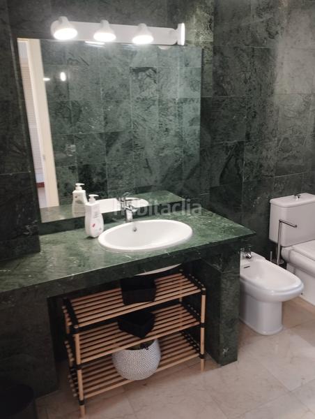 Foto 22e70e9c-fee2-4754-9e70-de43b3c588c1. Miete dachwohnung in plaza practicante manuel cantos 1 in Marbella