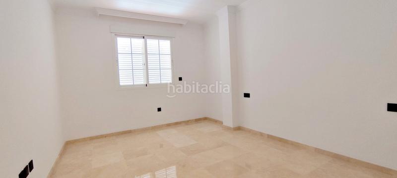 Foto 043e728d-7cc5-4923-8c7c-953e903e9156. Alquiler piso en calle acequia del real 6 estupendo piso en alquiler de larga temporada en campo , en Mijas