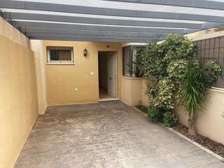 Lloguer Xalet a Alva myrdal 1. Adosado en alquiler de larga temporada en  los pinos de alhaurín