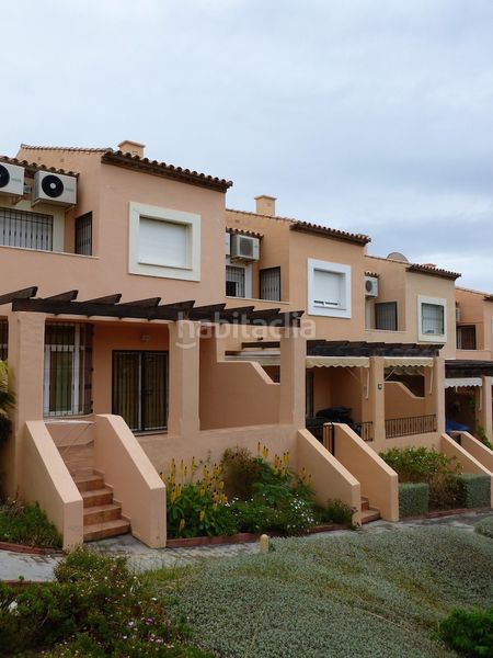 Foto 83f78eff-a260-4b52-999e-89f5c581b7f9. Location chalet avec parking piscine dans Calahonda Mijas
