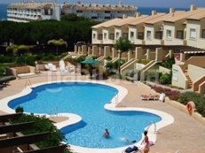 Foto 89fa592f-a9ec-4c85-a62a-2dcf0c253900. Location chalet avec parking piscine dans Calahonda Mijas