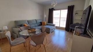 Miete Etagenwohnung  Calle juan del encina. Estupendo piso en alquiler de larga temporada en málaga