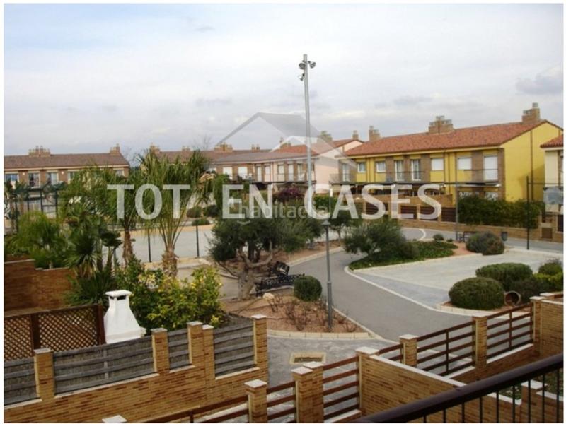 Foto 6e8289ba-ac18-48e7-aaef-05531c0e422e. Casa preciosa casa adosada ideal para familia con niños en Cambrils