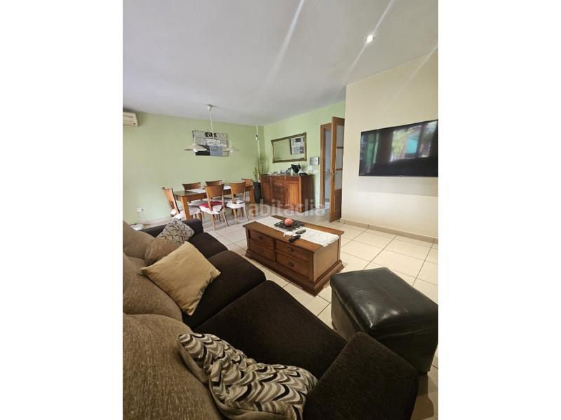 Foto b19587d9-84b7-4938-bc21-1bec3fcab58a. Casa adosada venta chalet pareado con terreno en vilafortunycap de sant pere, en Cambrils