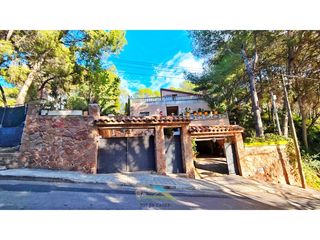 Casa  Calle sta oliva. Magn�fica casa en bellvei, baronia del mar