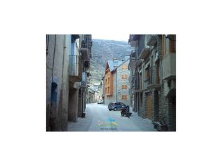 Pis  Calle raval. Apartamento de montaña en el centro de rialp