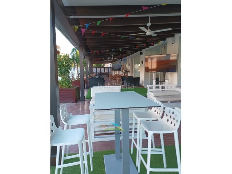 Foto cd4bdae4-0a39-4443-b56a-1d416a7aa00e. Pis amb aparcament piscina a Mar i Camp - Platja dels Capellans Salou