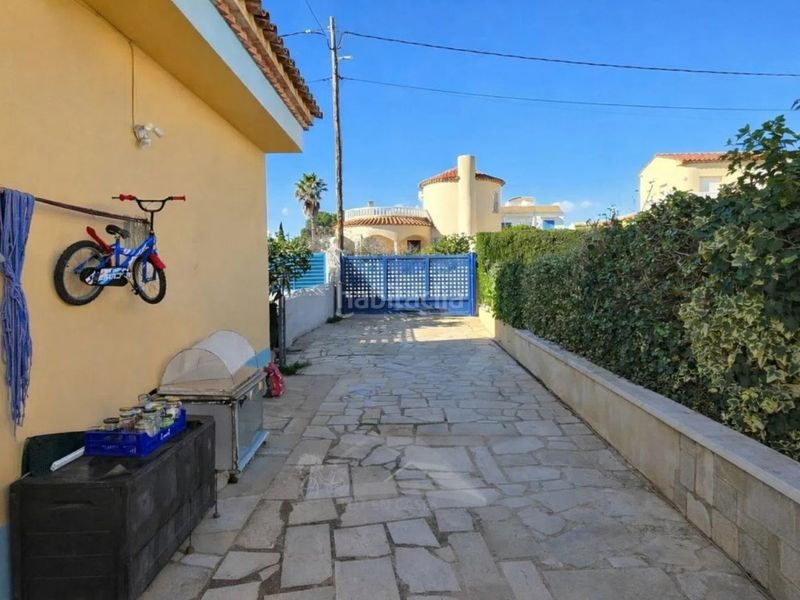Foto 7a6ebcf2-f2de-452c-8569-9d629dd5bd40. Casa amb aparcament a Les Tres Cales Ametlla de Mar (L´)