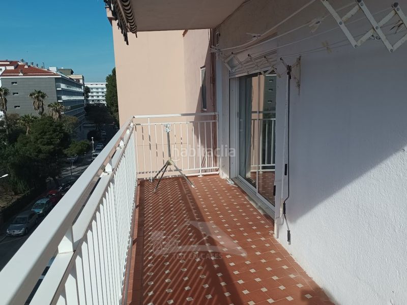 Foto b6de9a9d-835d-43e9-9518-7e9031441f75. Apartament a Mar i Camp - Platja dels Capellans Salou