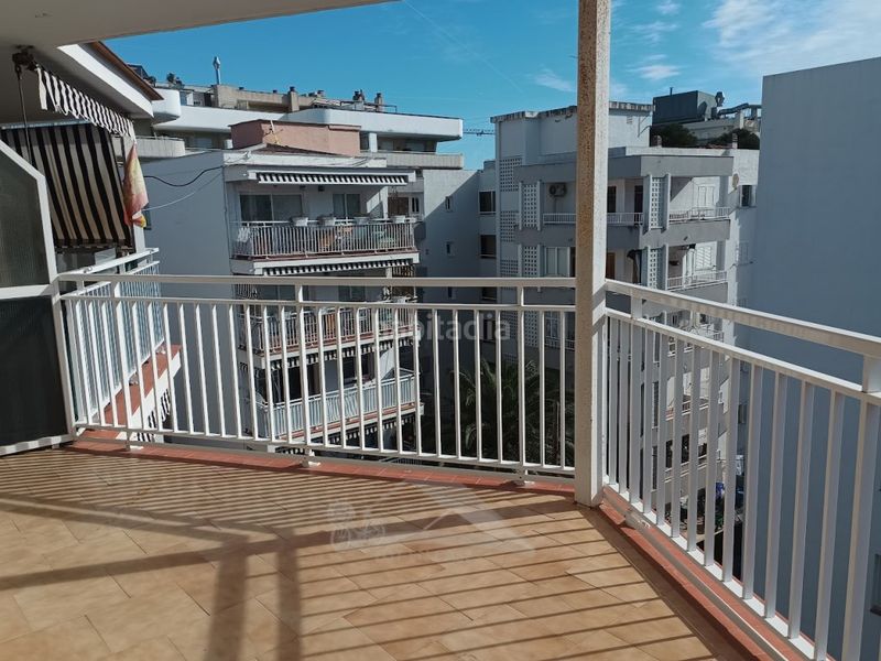 Foto c571a425-11e6-4fab-971d-06b1dbef2453. Apartament a Mar i Camp - Platja dels Capellans Salou