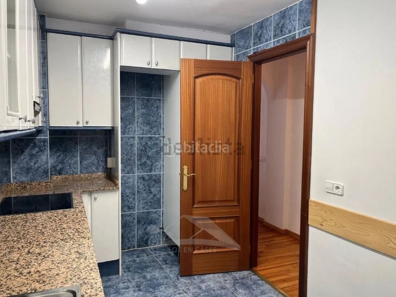Foto b0b91d32-e055-426a-95fd-71852dc1a71c. Apartament a Sort