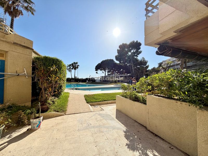 Foto e2990cd6-1004-4b21-b7ac-74819eb669a8. Apartament amb aparcament a Mar i Camp - Platja dels Capellans Salou