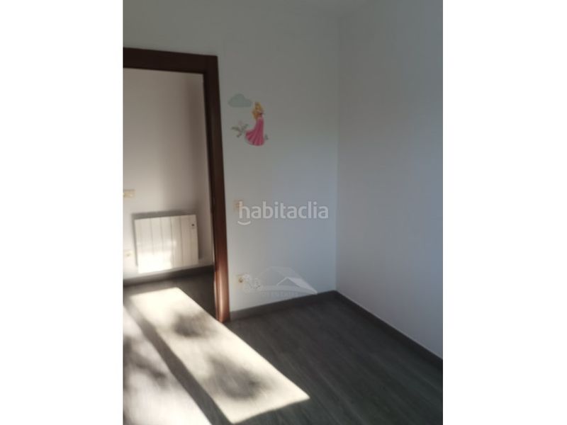 Foto d0534ba2-ce57-417c-8d2d-e654b93168bf. Pis amb aparcament a Barenys Salou