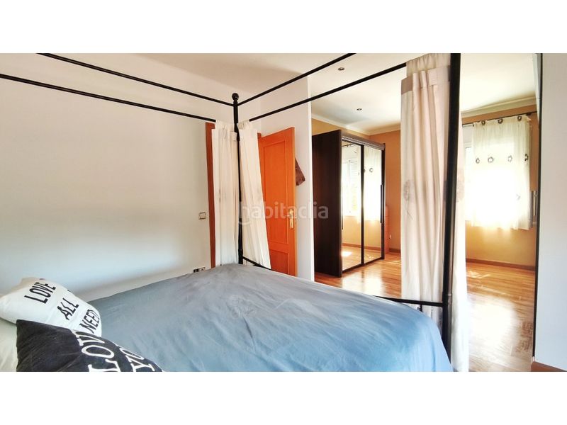 Foto 53ddc4e2-27d0-4c3c-9c29-8e2746c625e2. Casa amb aparcament piscina a Valls