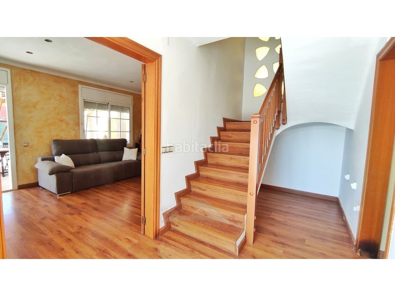 Foto b85b16b8-5af3-4e83-82ef-4d36e083a368. Casa amb aparcament piscina a Valls