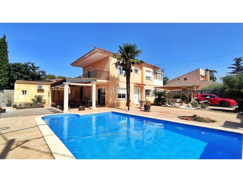 Foto b9861e2d-39b0-486a-b21a-2f3c849425cc. Casa amb aparcament piscina a Valls