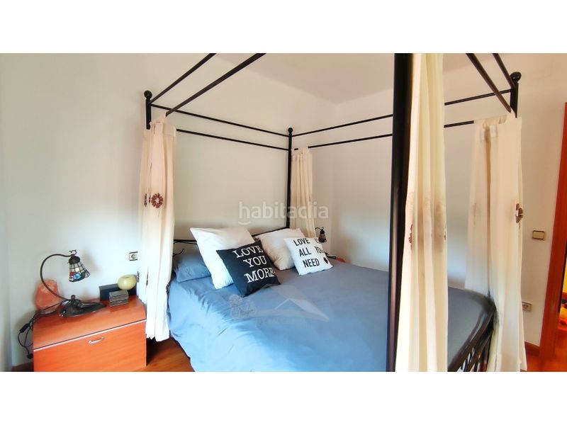 Foto de1fd156-8e9e-4940-b887-98bb80f186c5. Casa amb aparcament piscina a Valls