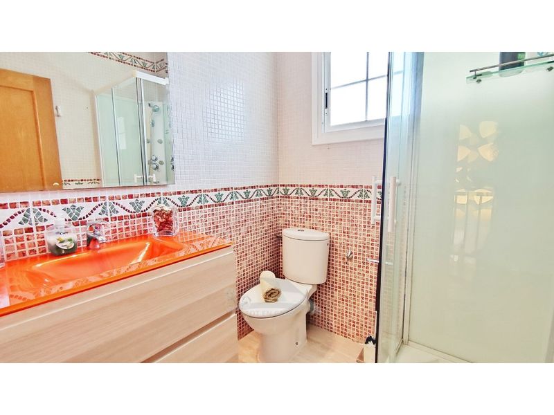 Foto e00b23a6-b449-486c-89c6-f95ebaabf763. Casa amb aparcament piscina a Valls